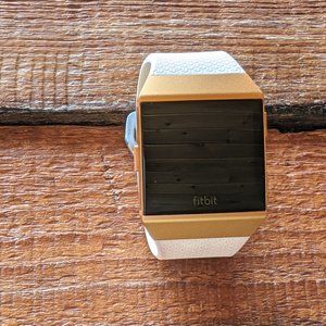 Fitbit Ionic™ Burnt Orange w/White Band